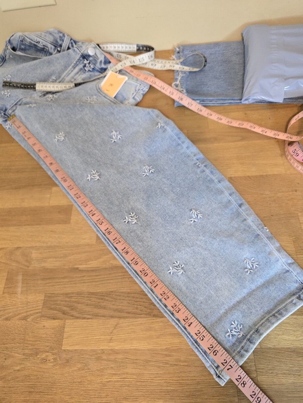 LAST PAIR! Risen Jeans High Rise Leaf Embroidered Barrel Jeans 9/29 NWT - Picture 14 of 16